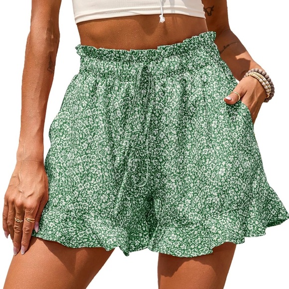 Pants - Green floral shorts